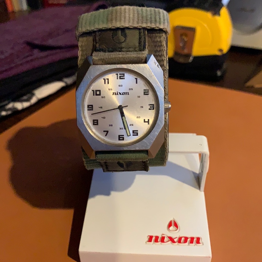 Nixon The Scout